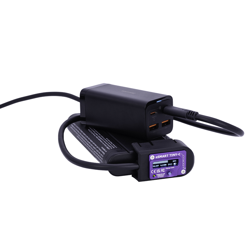 eSMART Tiny-C + chargeur
